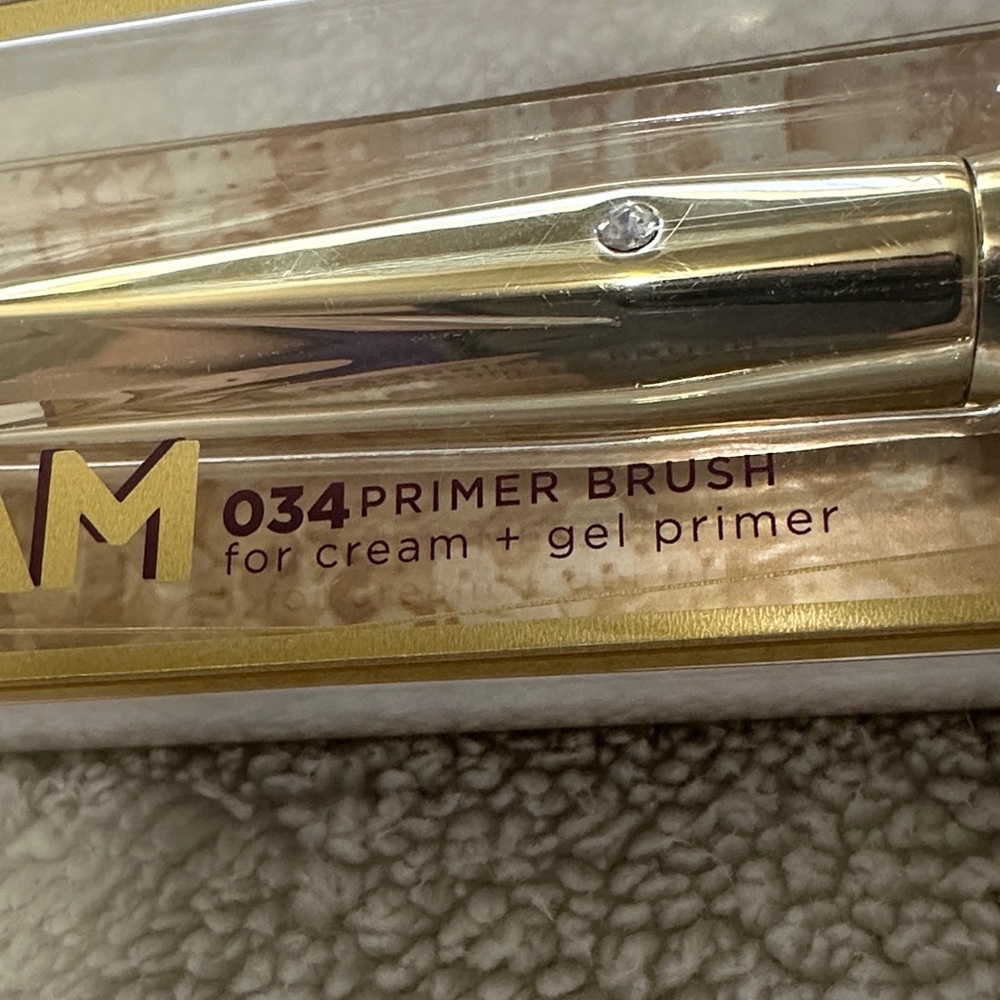 Real Techniques Soft Glam Primer Brush 034 for cream & gel primer - Picture 4 of 4